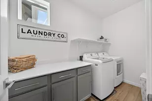 251 Cinema St, Sacramento, CA 95823 - Photo 21