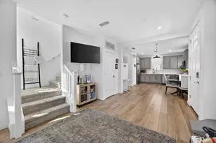 251 Cinema St, Sacramento, CA 95823 - Photo 9