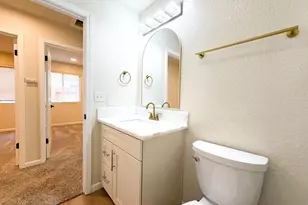 7948 Cavalier Way, Sacramento, CA 95832 - Photo 9