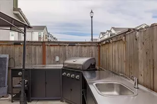 1017 San Anselmo Ln, Roseville, CA 95747 - Photo 37