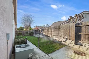 1911 Lexington Dr, Lodi, CA 95242 - Photo 27