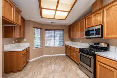 8127 Aztec Way, Antelope, CA 95843 - Photo 21