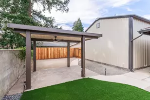 7800 Watson Way, Citrus Heights, CA 95610 - Photo 35