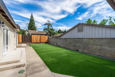 7800 Watson Way, Citrus Heights, CA 95610 - Photo 31