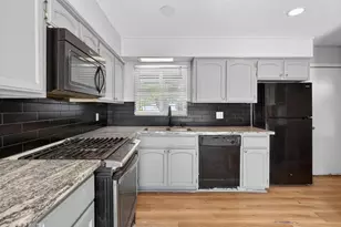 6741 Steiner Dr, Sacramento, CA 95823 - Photo 15