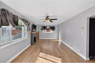 6741 Steiner Drive, Sacramento, CA 95823 - Photo 23