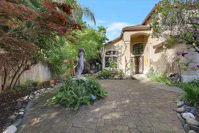 8772 Newry Court, Elk Grove, CA 95624 - Photo 47