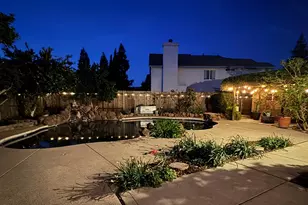 8772 Newry Ct, Elk Grove, CA 95624 - Photo 93