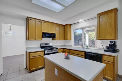 8772 Newry Court, Elk Grove, CA 95624 - Photo 19