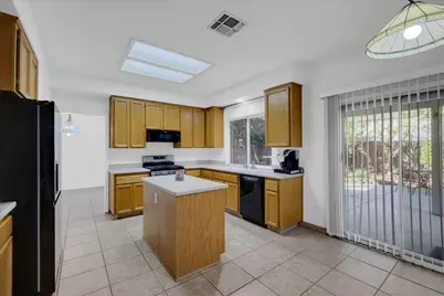 8772 Newry Court, Elk Grove, CA 95624 - Photo 21