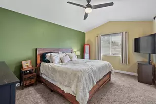 6334 Laguna Mirage Ln, Elk Grove, CA 95758 - Photo 27