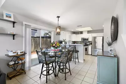 6334 Laguna Mirage Lane, Elk Grove, CA 95758 - Photo 11