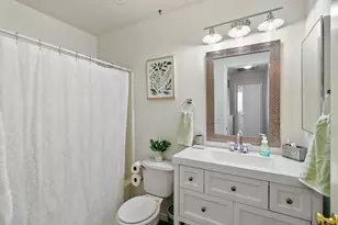 6334 Laguna Mirage Ln, Elk Grove, CA 95758 - Photo 35