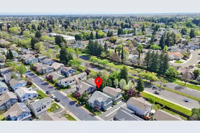 6334 Laguna Mirage Lane, Elk Grove, CA 95758 - Photo 51