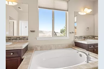 1178 Blackwood Avenue, Clovis, CA 93619 - Photo 39