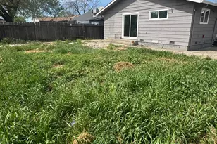 2420 W Acacia St, Stockton, CA 95203 - Photo 15