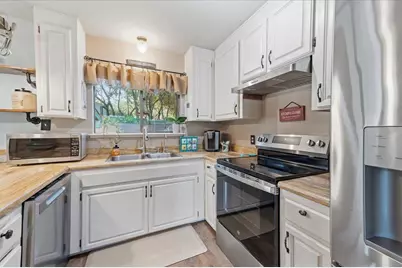 18835 Hilltop Road, Penn Valley, CA 95946 - Photo 15