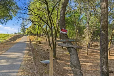 18835 Hilltop Road, Penn Valley, CA 95946 - Photo 39
