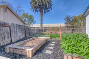 2886 Leslie Ln, West Sacramento, CA 95691 - Photo 33