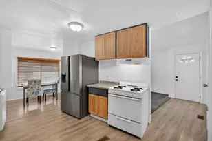 Marshall Dr, Sacramento, CA 95842 - Photo 19