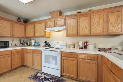 208 Riverside Avenue, Chowchilla, CA 93610 - Photo 3