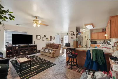 208 Riverside Avenue, Chowchilla, CA 93610 - Photo 5