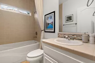 19 Waters Cove Ct, Sacramento, CA 95831 - Photo 33