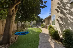 19 Waters Cove Ct, Sacramento, CA 95831 - Photo 41