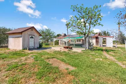 7990 S McMullin Grade, Fresno, CA 93706 - Photo 29