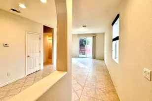 2473 Huckleberry Cir, West Sacramento, CA 95691 - Photo 3