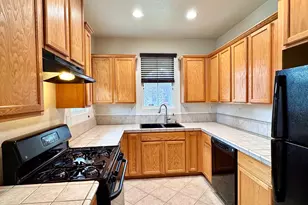 2473 Huckleberry Cir, West Sacramento, CA 95691 - Photo 7