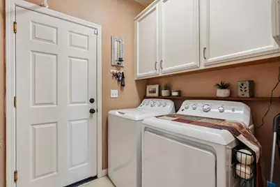 1623 Vosspark Way, Sacramento, CA 95835 - Photo 23