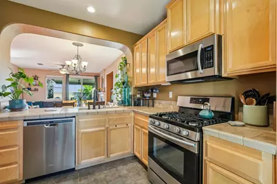 1623 Vosspark Way, Sacramento, CA 95835 - Photo 11