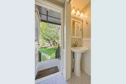 3131 C Street, Sacramento, CA 95816 - Photo 23