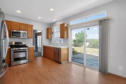 8 Emerson Court, Pittsburg, CA 94565 - Photo 9
