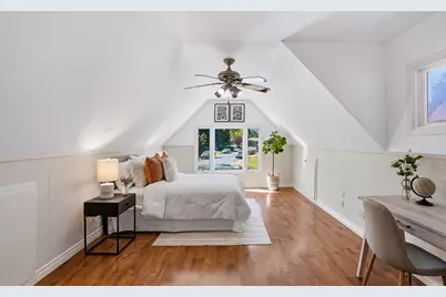 18813 Westview Drive, Saratoga, CA 95070 - Photo 23