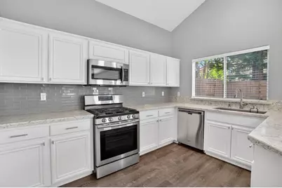 4004 Spindrifter Lane, Elk Grove, CA 95758 - Photo 11