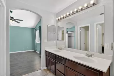 4004 Spindrifter Lane, Elk Grove, CA 95758 - Photo 17