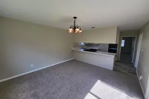 7632 Manorcrest Way, Sacramento, CA 95832 - Photo 11