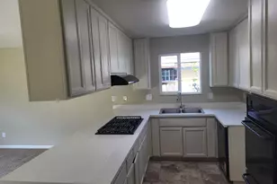 7632 Manorcrest Way, Sacramento, CA 95832 - Photo 7