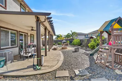 7434 Thorndale Way, Sacramento, CA 95829 - Photo 13