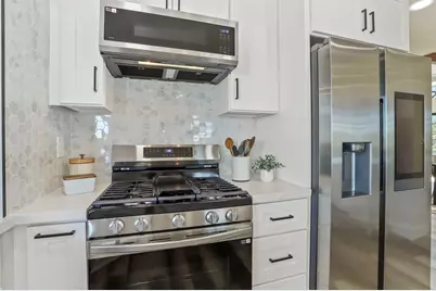 147 Rolph Park Drive, Crockett, CA 94525 - Photo 17