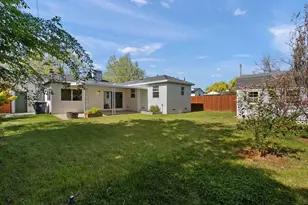 5221 Helen Wy, Sacramento, CA 95822 - Photo 29