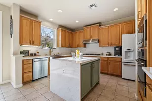 519 Borders Ct, El Dorado Hills, CA 95762 - Photo 9