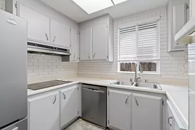 10688 Biscay Way, Rancho Cordova, CA 95670 - Photo 7