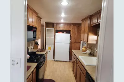 Jackson Avenue #132, Escalon, CA 95320 - Photo 9