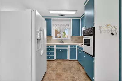 2205 Tully Road, Modesto, CA 95350 - Photo 9