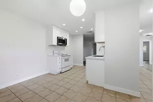 8237 Center Pkwy, Sacramento, CA 95823 - Photo 7