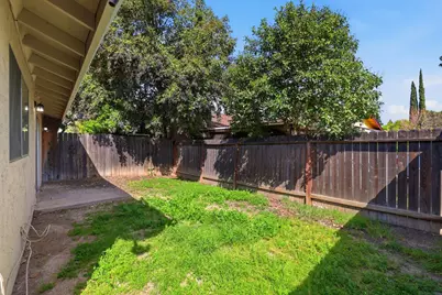 8237 Center Parkway, Sacramento, CA 95823 - Photo 25