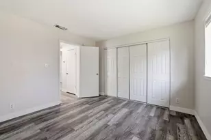 8237 Center Pkwy, Sacramento, CA 95823 - Photo 15